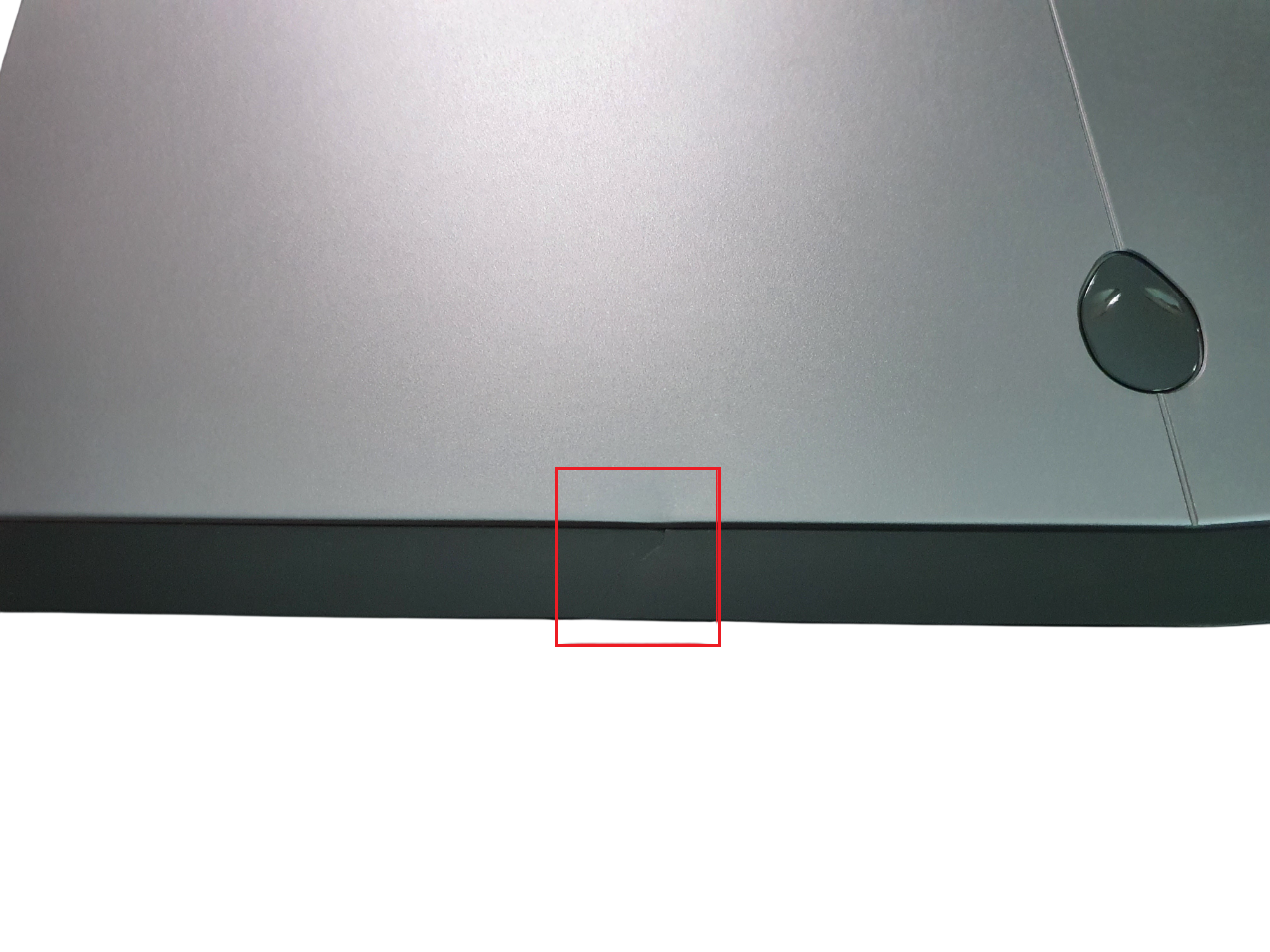 Alienware 17 R5 HIGH END Gaming i9 17 Zoll 4K Display 3Festplatten 32GB RAM – Bild 4